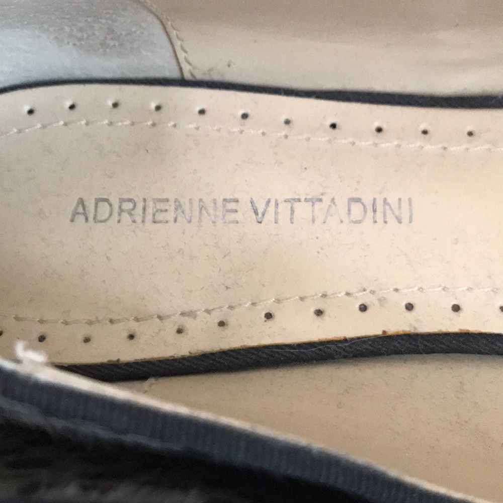Adrienne Vittadini flats - Picture 7 of 8